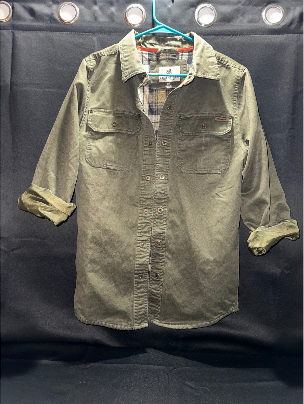 Legendary Whitetails Men's Olive Green Button-Up Shirt with